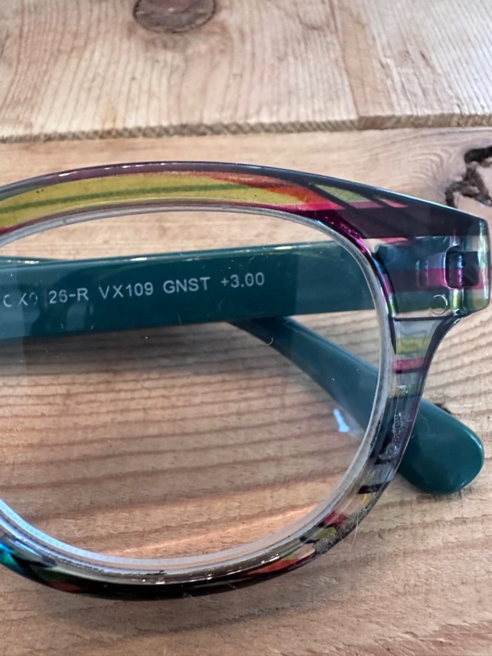 Vince Camuto 25-R VX109 reading glasses Green multicolored frame +3.00 lenses
